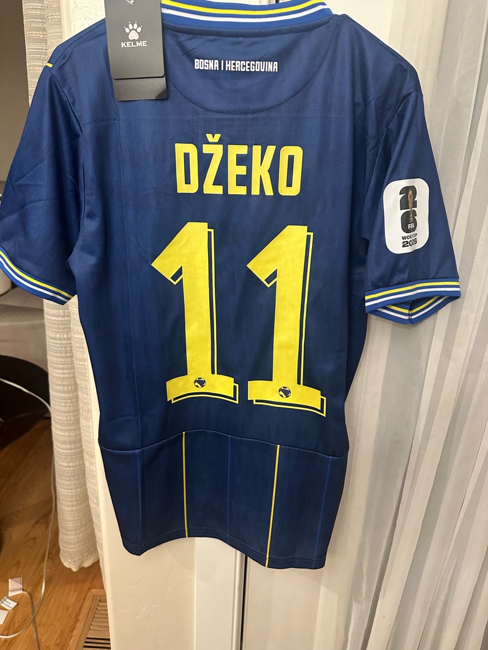 Bosnia and Herzegovina Home Football Soccer Jersey Shirt Edin DZEKO #11  Small